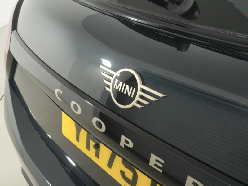 2025 (75) MINI COOPER 2.0 S Classic 5dr Auto 5794719