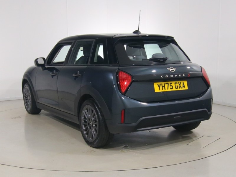2025 (75) MINI COOPER 2.0 S Classic 5dr Auto 1