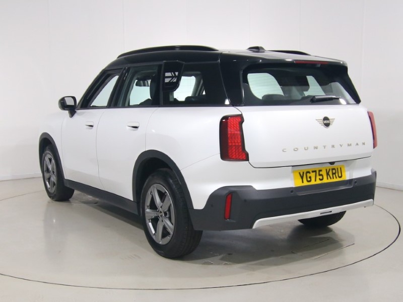 2025 (75) MINI COUNTRYMAN 1.5 C Classic 5dr Auto 1