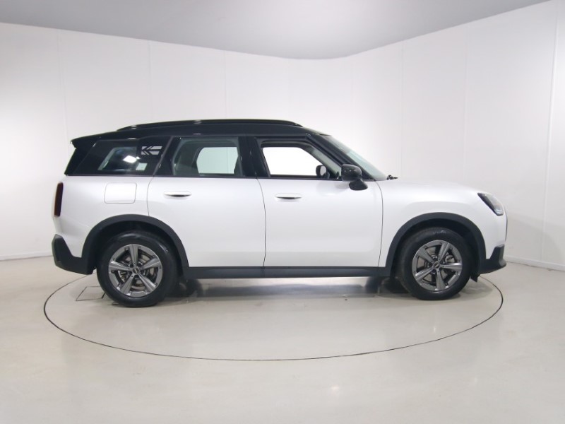 2025 (75) MINI COUNTRYMAN 1.5 C Classic 5dr Auto 5749000