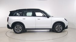 2025 (75) MINI COUNTRYMAN 1.5 C Classic 5dr Auto 5749000