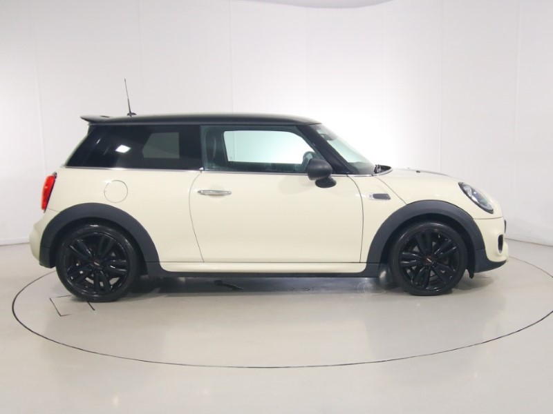 2018 (18) MINI HATCHBACK 1.5 1499 GT Edition 3dr 5761691