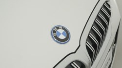 2026 (26) BMW 3 SERIES 330e 22.3 kWh M Sport 4dr Step Auto 5796923