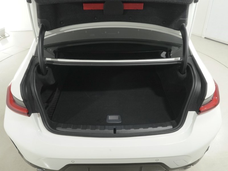 2026 (26) BMW 3 SERIES 330e 22.3 kWh M Sport 4dr Step Auto 5796911