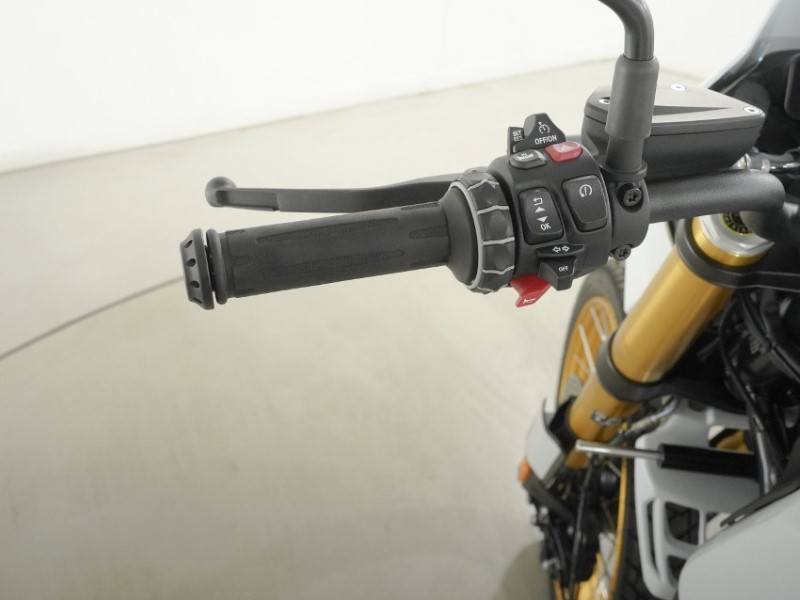 2025 (75) BMW Motorrad R12 G/S (25MY) 5822229