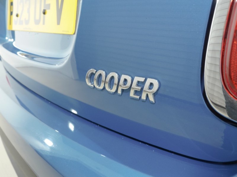 2023 (23) MINI HATCHBACK 1.5 Cooper Classic 5dr 5769010