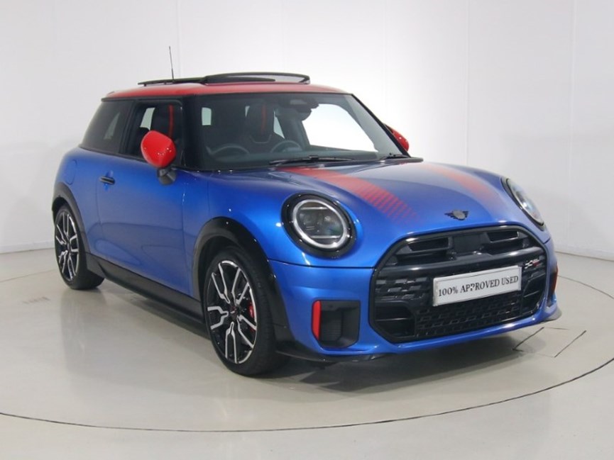 2026 (26) MINI COOPER 2.0 John Cooper Works 3dr Auto