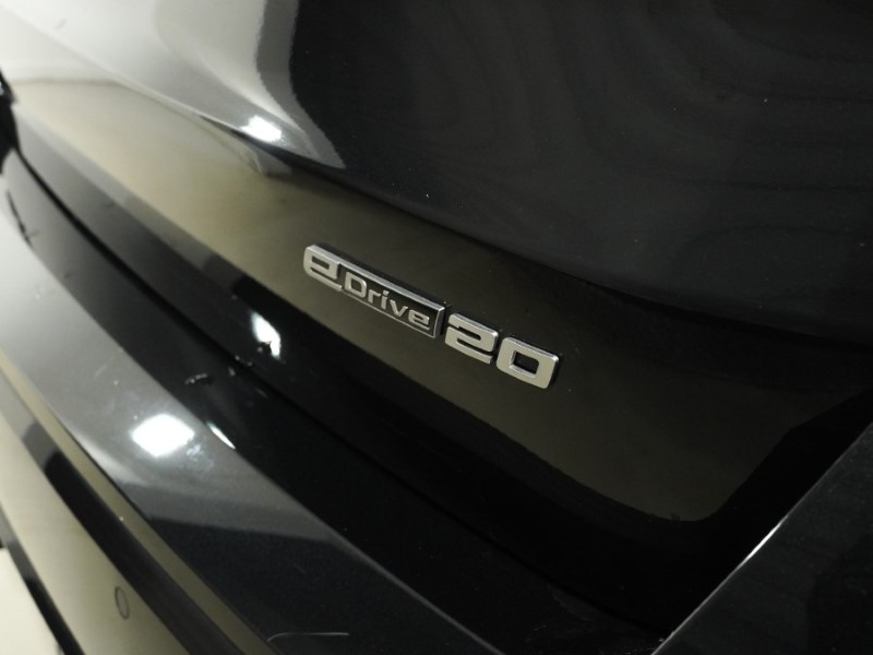 2026 (26) BMW iX1 150kW eDrive20 M Sport 65kWh 5dr Auto 5846127