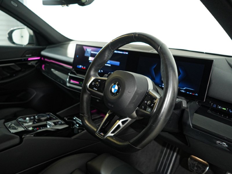 2024 (24) BMW 5 SERIES 520i M Sport Pro 4dr Auto 5802700