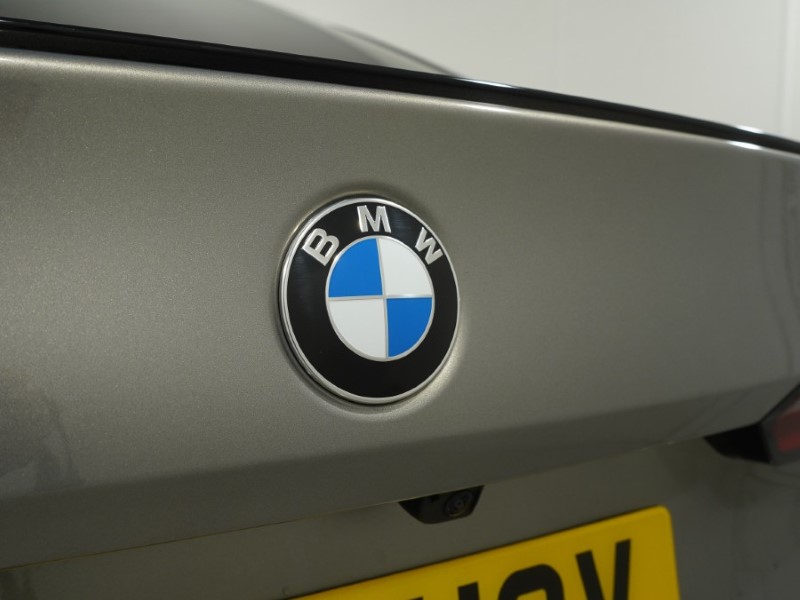 2024 (24) BMW 5 SERIES 520i M Sport Pro 4dr Auto 5802680