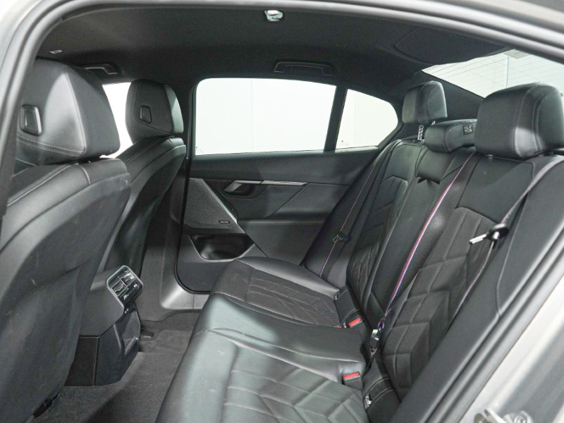 2024 (24) BMW 5 SERIES 520i M Sport Pro 4dr Auto 5802687