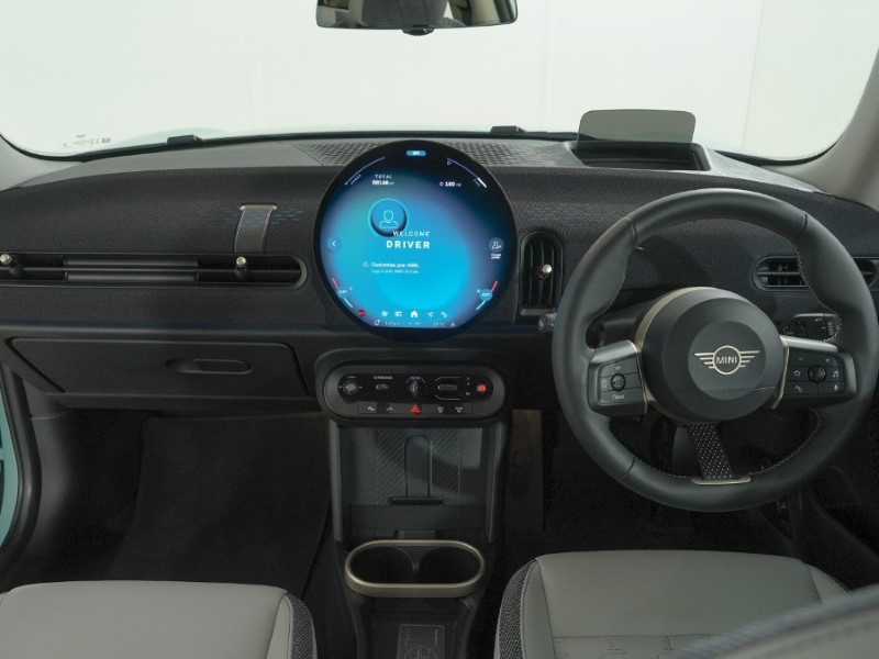 2024 (24) MINI COOPER 1.5 C Classic 3dr Auto 5811564