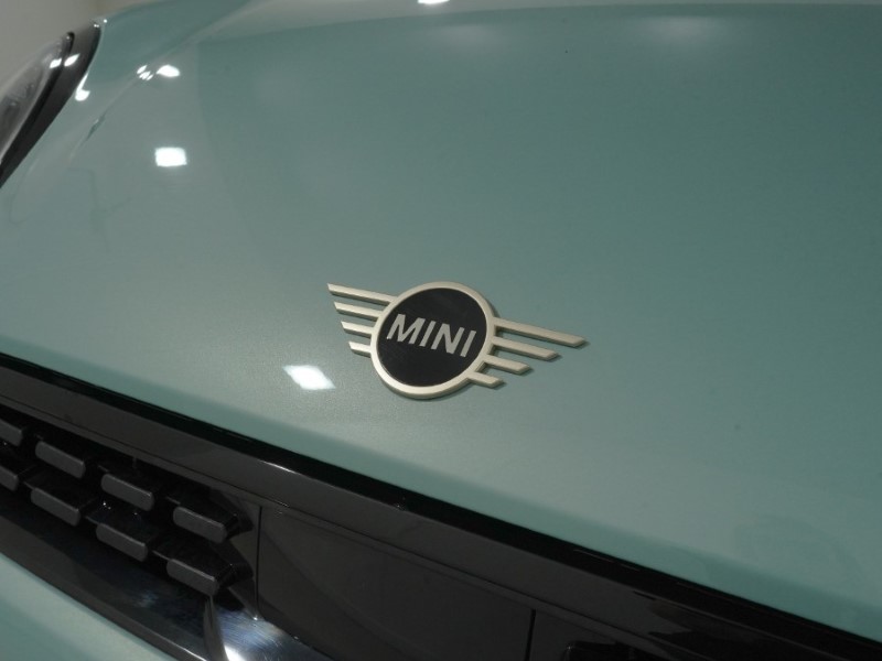 2024 (24) MINI COOPER 1.5 C Classic 3dr Auto 5811569