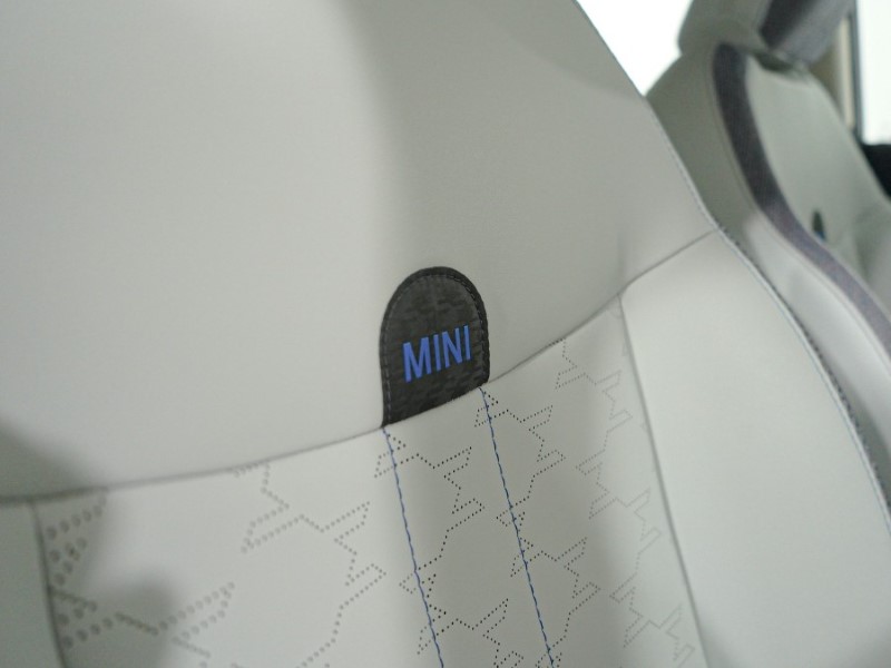 2024 (24) MINI COOPER 1.5 C Classic 3dr Auto 5811604