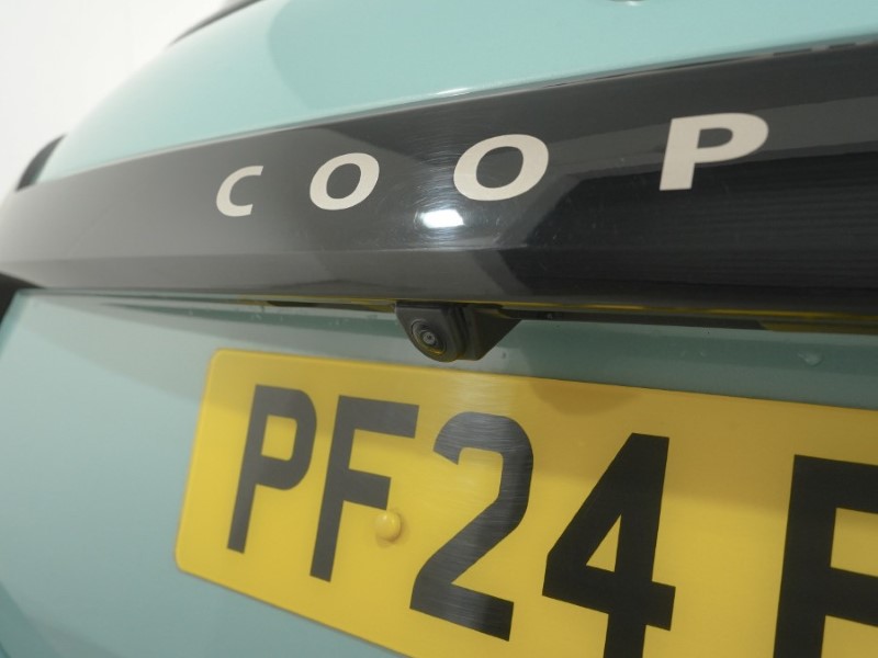 2024 (24) MINI COOPER 1.5 C Classic 3dr Auto 5811557