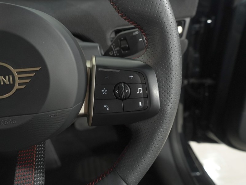 2024 (24) MINI COOPER 160kW SE Sport 54kWh 3dr Auto 5848529