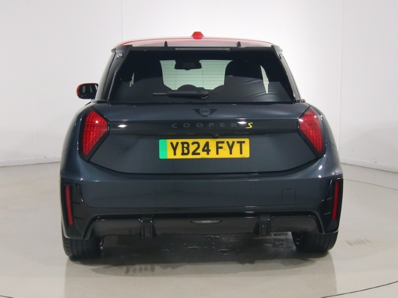2024 (24) MINI COOPER 160kW SE Sport 54kWh 3dr Auto 5848562
