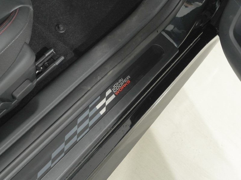 2024 (24) MINI COOPER 160kW SE Sport 54kWh 3dr Auto 5848521