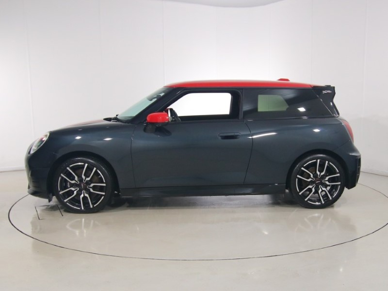 2024 (24) MINI COOPER 160kW SE Sport 54kWh 3dr Auto 5848560
