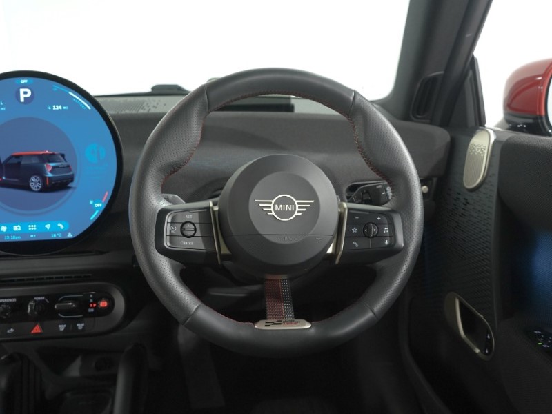 2024 (24) MINI COOPER 160kW SE Sport 54kWh 3dr Auto 5848508