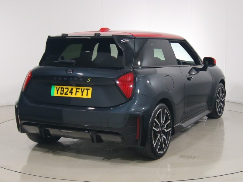 2024 (24) MINI COOPER 160kW SE Sport 54kWh 3dr Auto 5848563