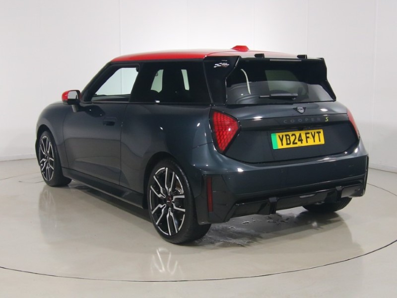 2024 (24) MINI COOPER 160kW SE Sport 54kWh 3dr Auto 1