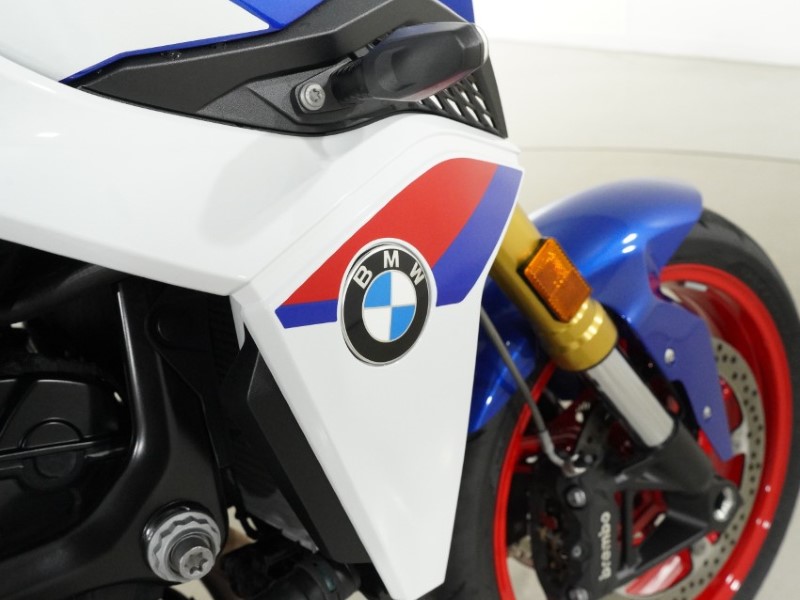 2026 (26) BMW Motorrad F900 R (25MY)