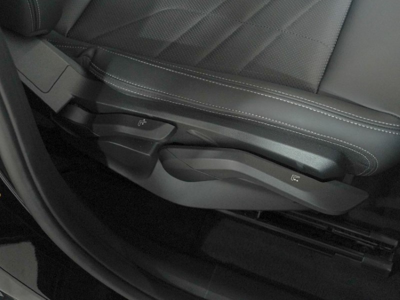 2026 (26) BMW iX1 150kW eDrive20 xLine 65kWh 5dr Auto 5833854