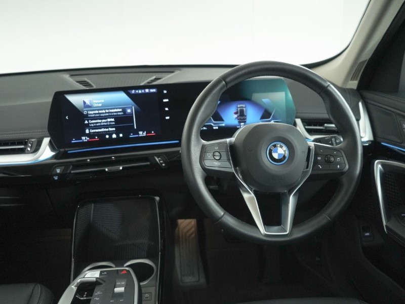 2026 (26) BMW iX1 150kW eDrive20 xLine 65kWh 5dr Auto 5833841