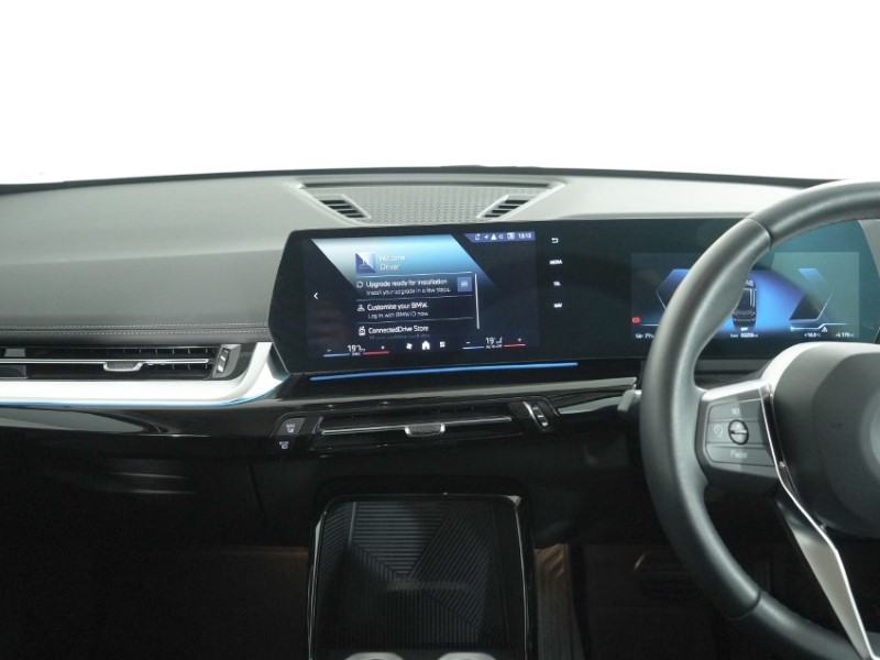 2026 (26) BMW iX1 150kW eDrive20 xLine 65kWh 5dr Auto 5833842