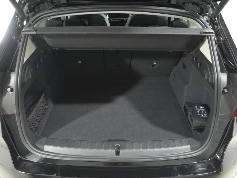 2026 (26) BMW iX1 150kW eDrive20 xLine 65kWh 5dr Auto 5833834