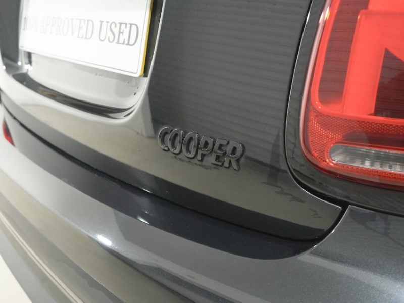 2023 (73) MINI HATCHBACK 1.5 Cooper Exclusive Premium 5dr Auto 5847098