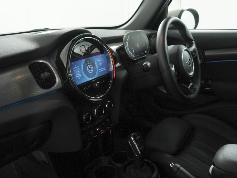 2023 (73) MINI HATCHBACK 1.5 Cooper Exclusive Premium 5dr Auto 5847101