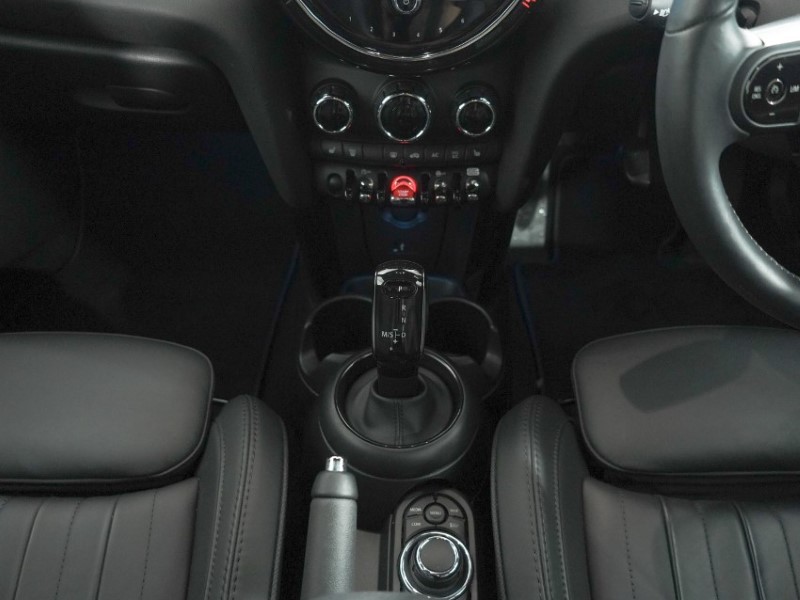 2023 (73) MINI HATCHBACK 1.5 Cooper Exclusive Premium 5dr Auto 5847106