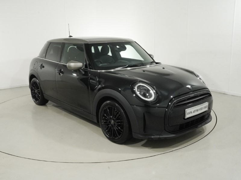 2023 (73) MINI HATCHBACK 1.5 Cooper Exclusive Premium 5dr Auto