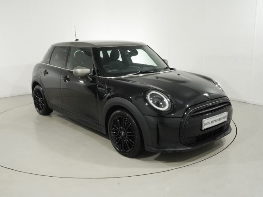 2023 (73) MINI HATCHBACK 1.5 Cooper Exclusive Premium 5dr Auto