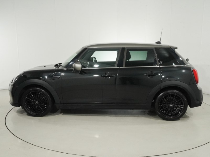 2023 (73) MINI HATCHBACK 1.5 Cooper Exclusive Premium 5dr Auto 5847091