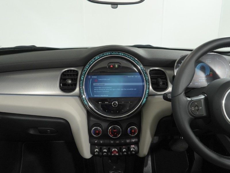 2023 (73) MINI CONVERTIBLE 1.5 Cooper Exclusive 2dr 5881401
