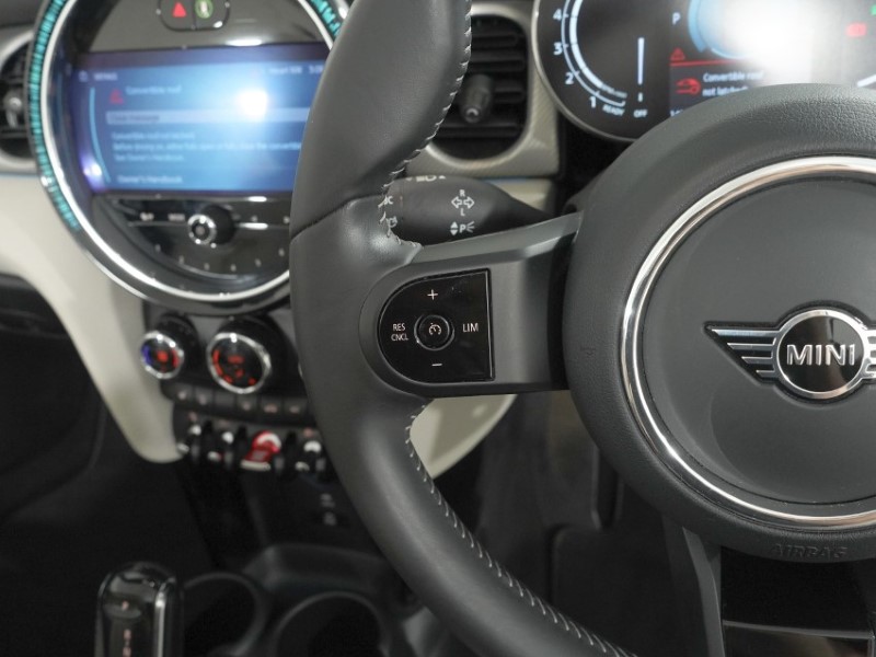2023 (73) MINI CONVERTIBLE 1.5 Cooper Exclusive 2dr 5881419