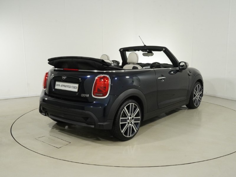 2023 (73) MINI CONVERTIBLE 1.5 Cooper Exclusive 2dr 5881389