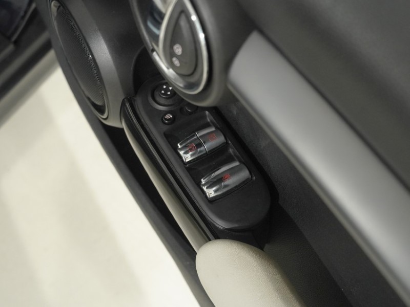 2023 (73) MINI CONVERTIBLE 1.5 Cooper Exclusive 2dr 5881412