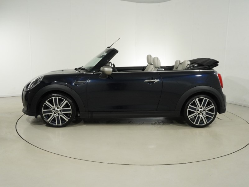 2023 (73) MINI CONVERTIBLE 1.5 Cooper Exclusive 2dr 5881386