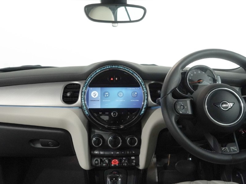 2022 (72) MINI CONVERTIBLE 1.5 Cooper Exclusive 2dr Auto 5827324