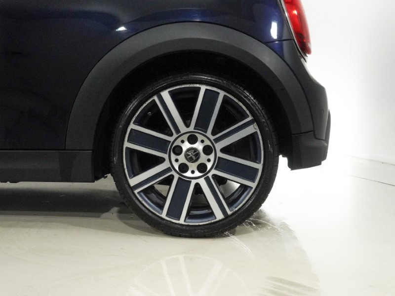2022 (72) MINI CONVERTIBLE 1.5 Cooper Exclusive 2dr Auto 5827315