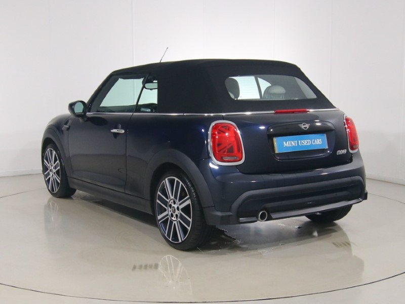 2022 (72) MINI CONVERTIBLE 1.5 Cooper Exclusive 2dr Auto 5827363