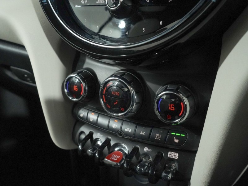 2022 (72) MINI CONVERTIBLE 1.5 Cooper Exclusive 2dr Auto 5827341