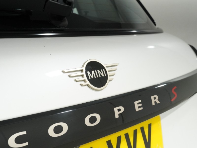2024 (74) MINI COOPER 2.0 S Classic 5dr Auto 5833939