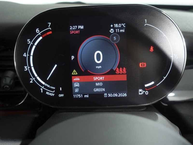 2024 (24) MINI HATCHBACK 1.5 Cooper Sport 5dr 5881651