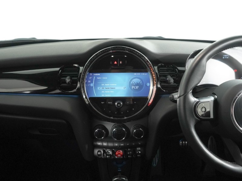 2024 (24) MINI HATCHBACK 1.5 Cooper Sport 5dr 5881627