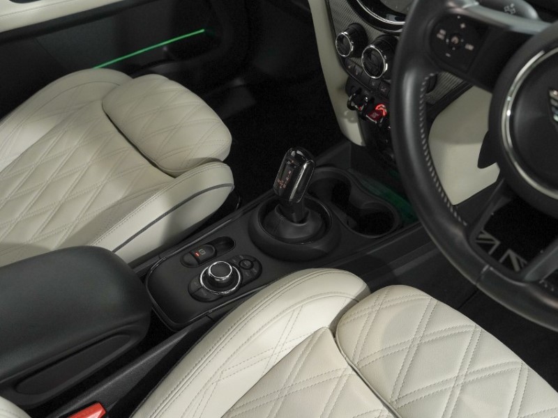 2022 (72) MINI COUNTRYMAN 1.5 Cooper Exclusive 5dr Auto 5815835